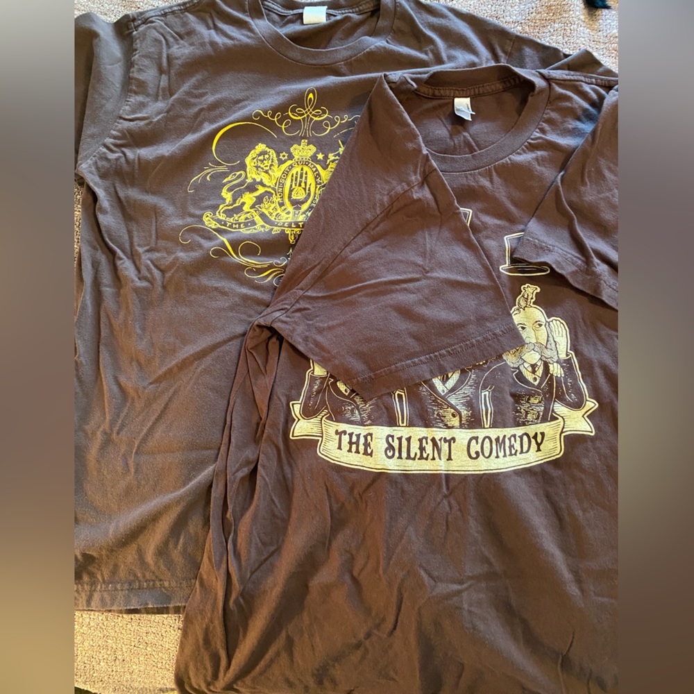 Bundle of two concert tshirts, Delta Spirit and The Silent Comedy! Great bands!